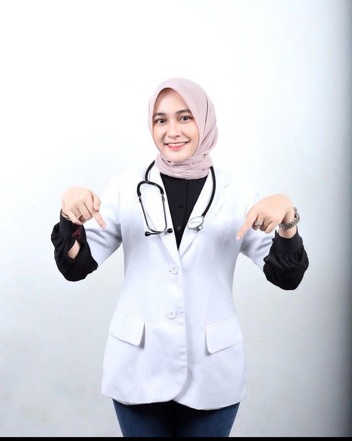 dr. Karina Maharani